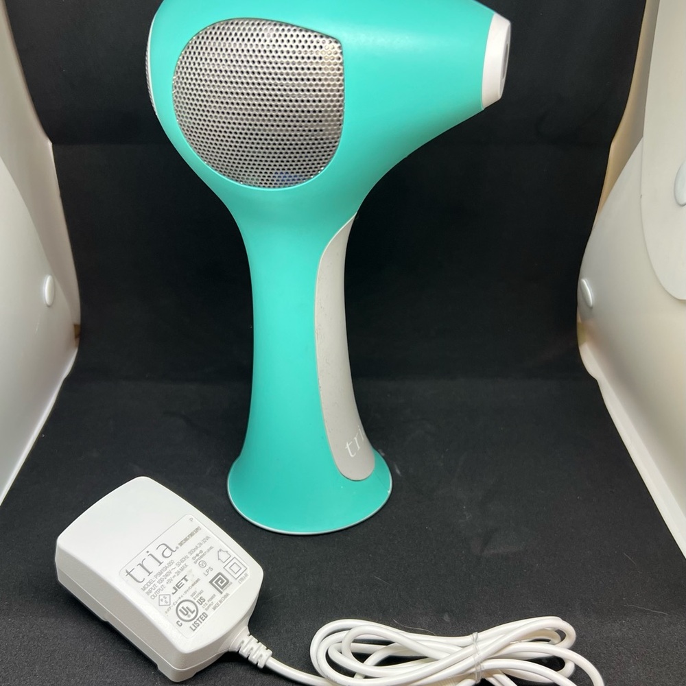 Tria Beauty Laser Hair Removal Device in Teal